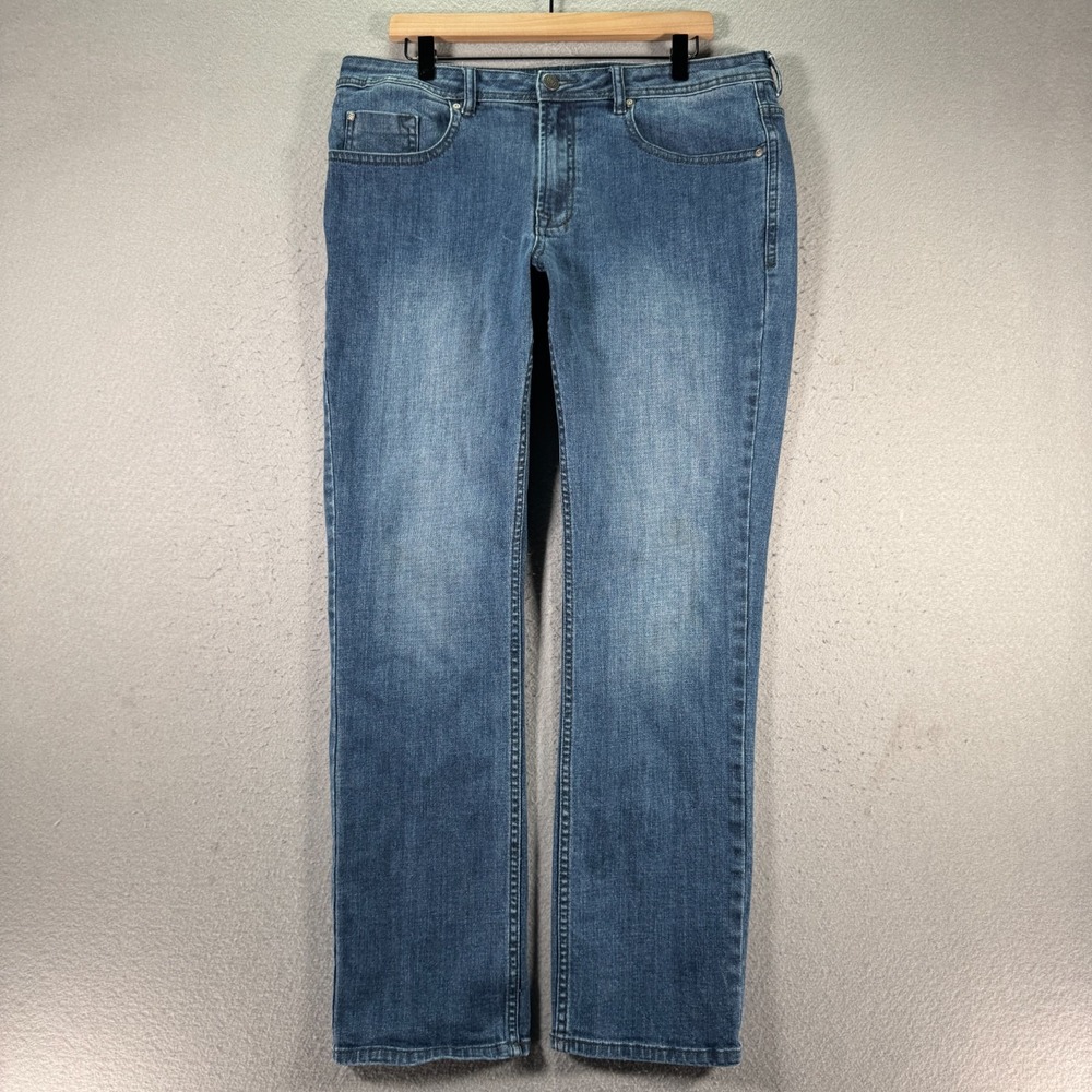 Buffalo David Bitton Jackson Jeans Mens 34x32 Blue Straight Leg Lightwash‎ Denim